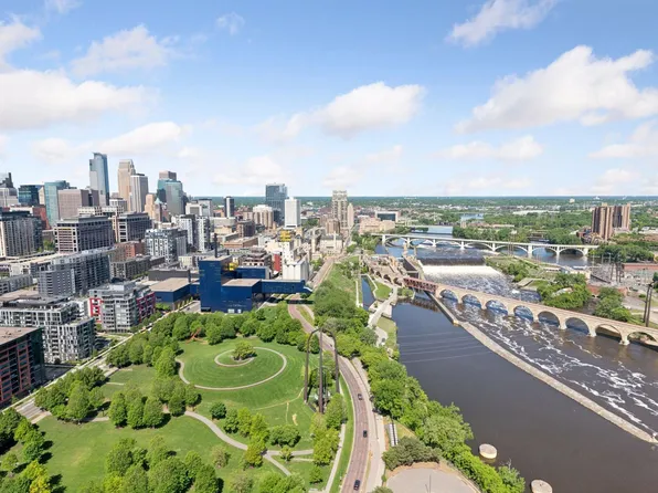 1111 W River Pkwy #33A, Minneapolis, MN 55415