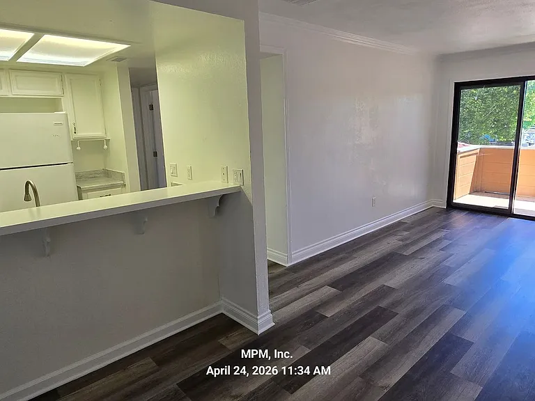 3121 Spring St #208 — Photo 5