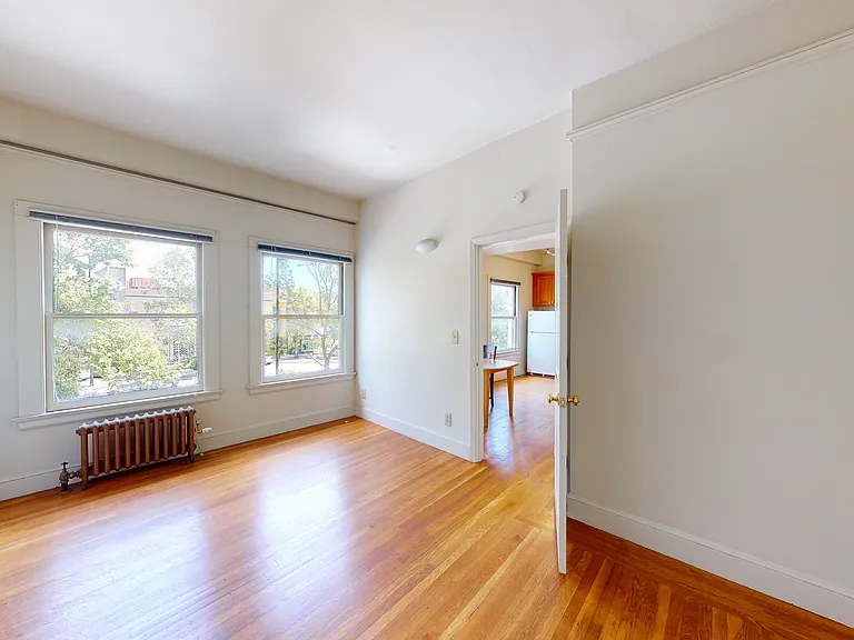 Shattuck Apartments — Photo 11