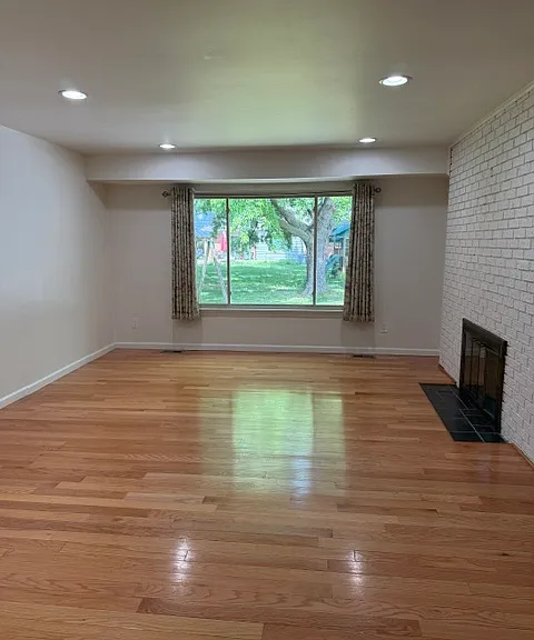 2647 Stonebury Dr — Photo 7