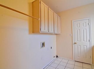 907 Kemper Dr, Mansfield, TX 76063