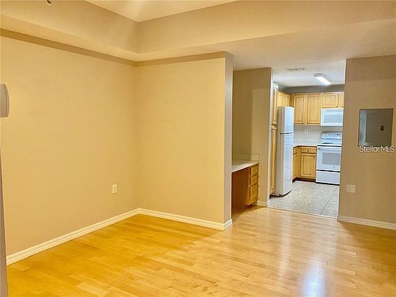 5th image of 5600 Bentgrass Dr #8118