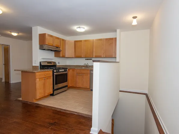 41-18 28th Avenue image 1 of 12