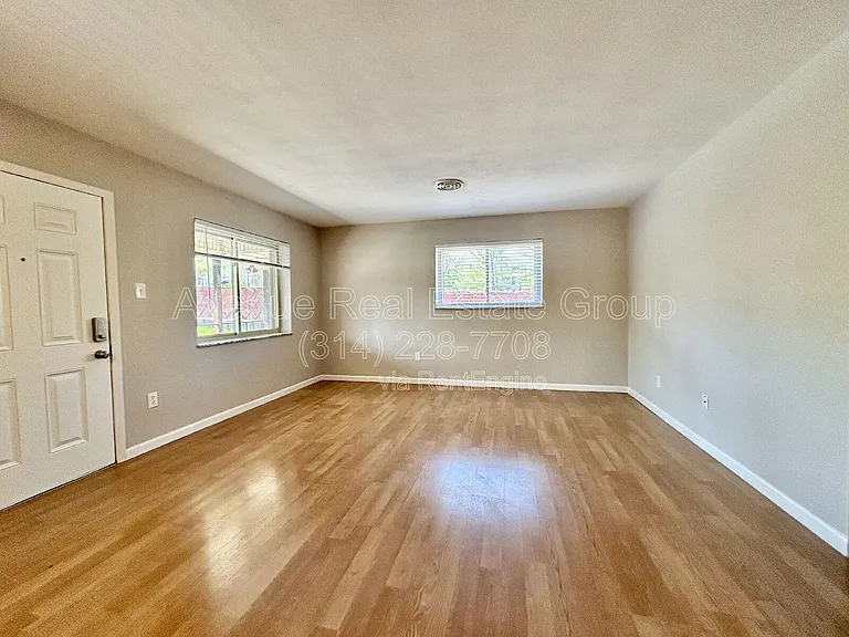 Glen Park Apartments — Photo 6