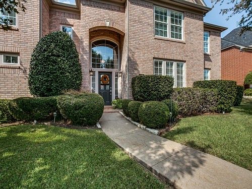 3rd image of 1113 Parkview Ln