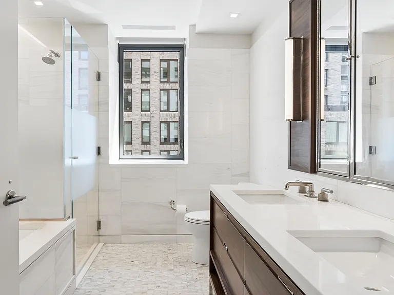 301 E 50th St #12A — Photo 12
