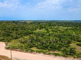 14 Sweet Wind Ln, Harper, TX 78631