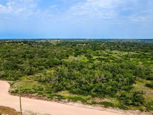 14 Sweet Wind Ln, Harper, TX 78631