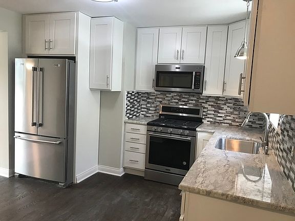 2nd image of 9669 Schiller Blvd