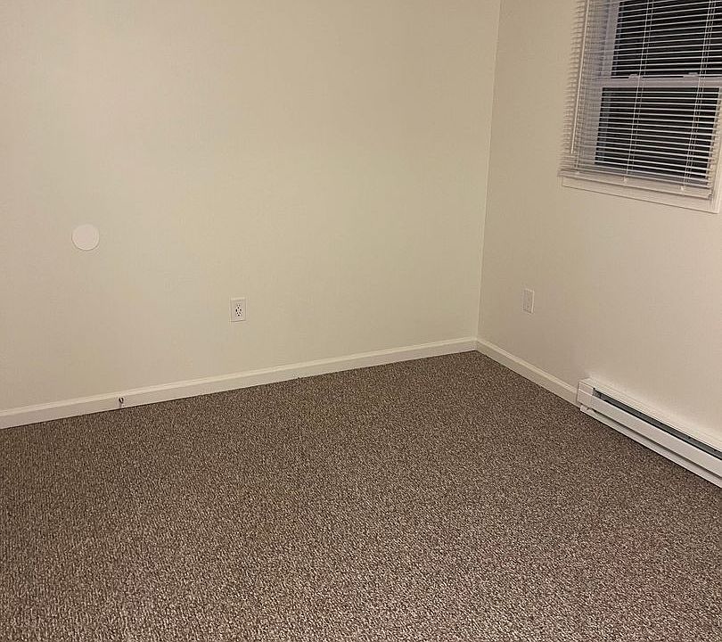 Hubbard Hill Apartments 4143 Hubbard Hill Rd Danielson CT Zillow