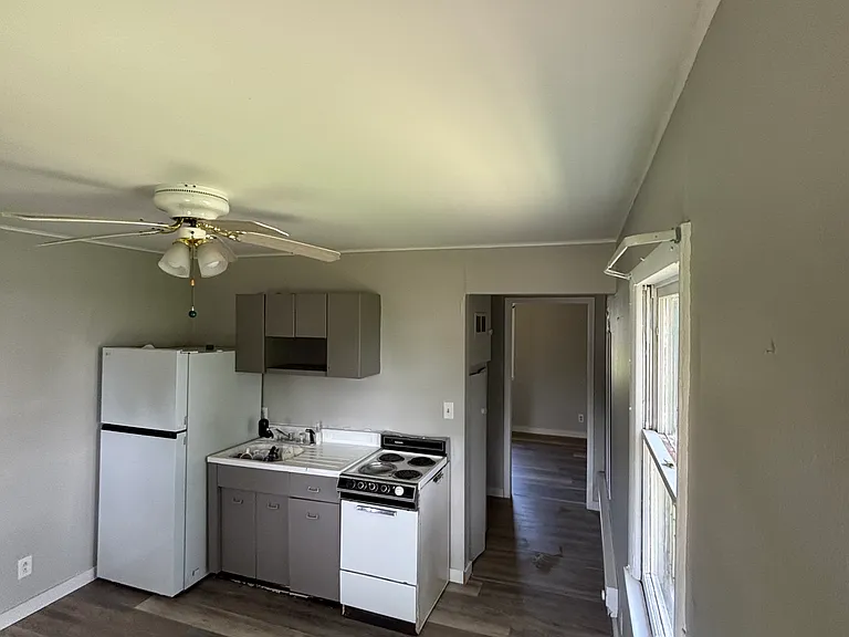 105 W Lafayette St #107 — Photo 2