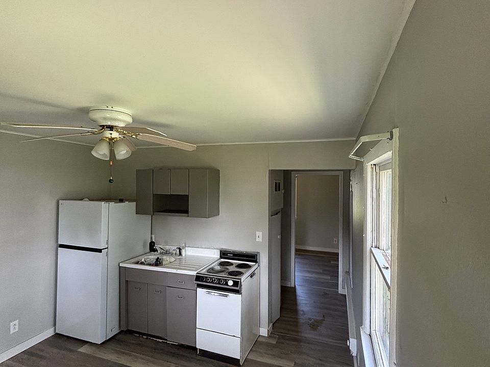 2nd image of 105 W Lafayette St #107