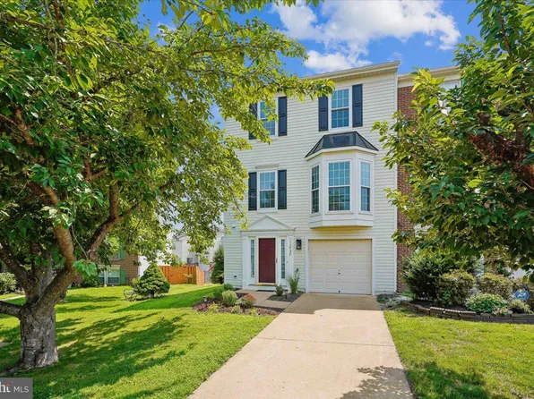 11757 Barrows Ln, Woodbridge, VA 22192