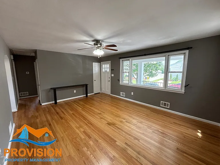 8436 Bay Dr — Photo 5