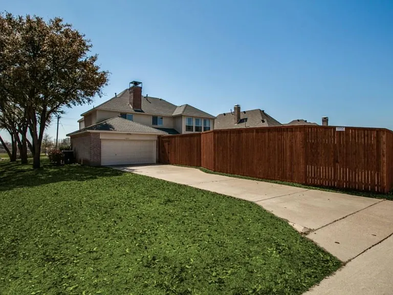 5801 Yeary Rd — Photo 32