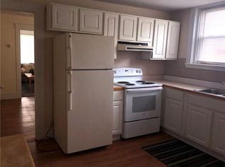 18 Caswell Ave, Newport, RI 02840