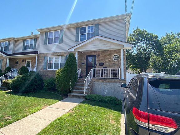2nd image of 14 Lyman Ave