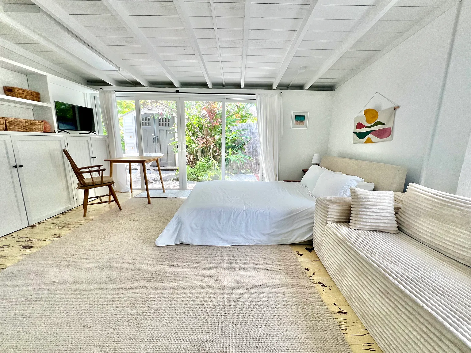 Aukai Ave, Honolulu — Photo 3