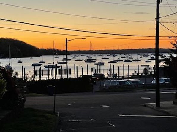 (undisclosed Address), Northport, NY 11768