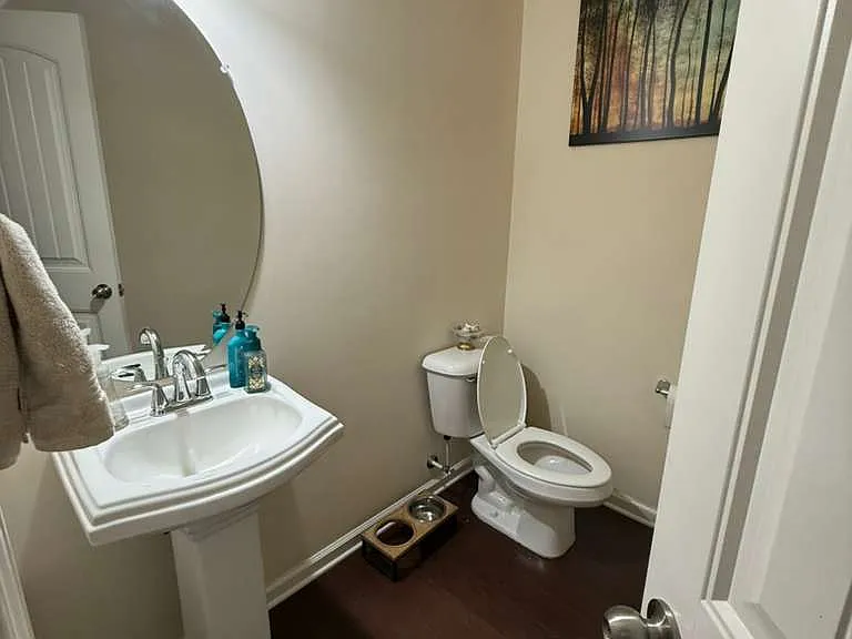 530 Whitworth Ln — Photo 38