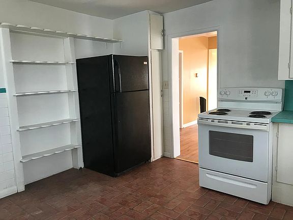 5th image of 612 Franklin St #A