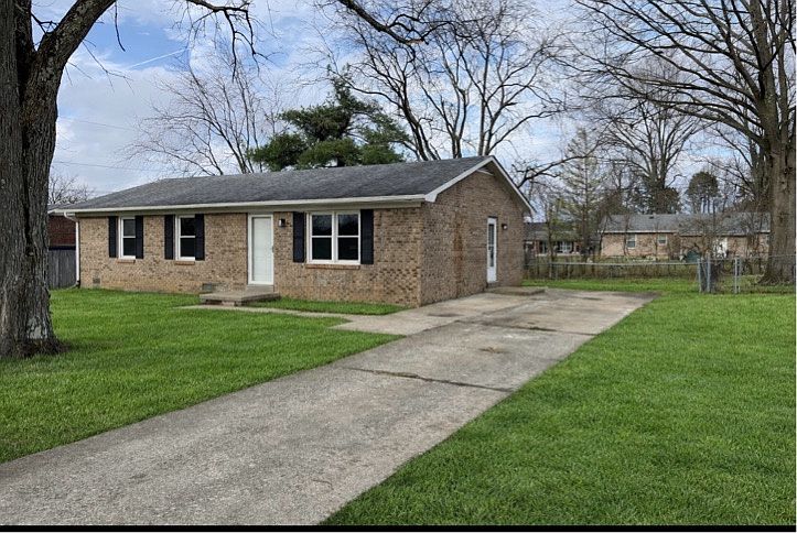1st image of 119 Lakeview Dr