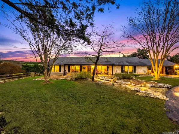 27150 Karsch Rd, Boerne, TX 78006