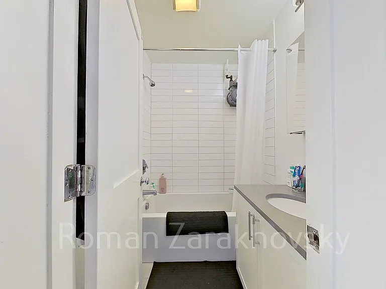 83 Harvard St #12 — Photo 18