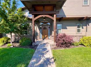 60970 Woods Valley Pl, Bend, OR 97702