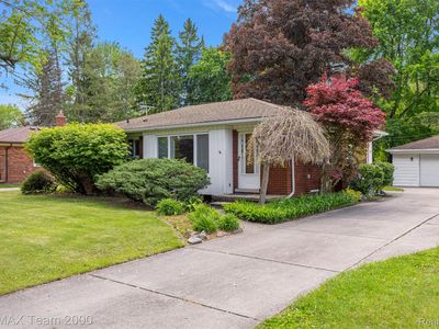 27143 Westland Rd, Redford, MI, 48240