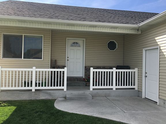 2nd image of 2835 Mary Dr