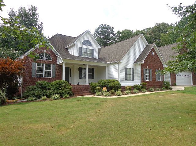 1st image of 250 Hunter Dr
