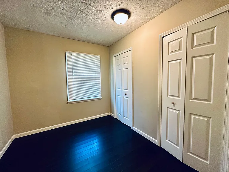 2506 Fureen Dr — Photo 9