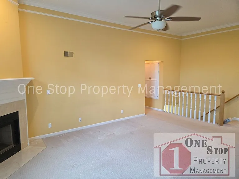 5222 W 121st St — Photo 2