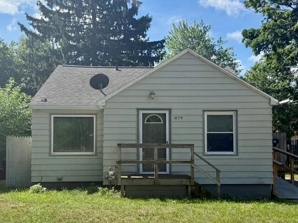 879 Oak Ave, Muskegon, MI 49442