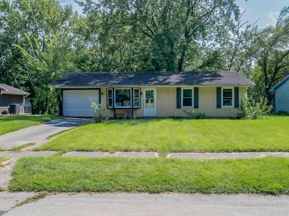 7520 Clover Meadow Dr, Fort Wayne, IN 46815