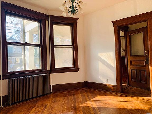 3rd image of 225 Charles Ave