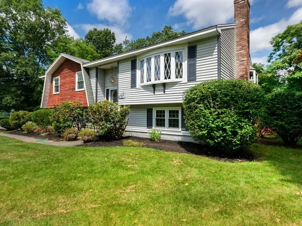 1120 Andover St, Tewksbury, MA 01876