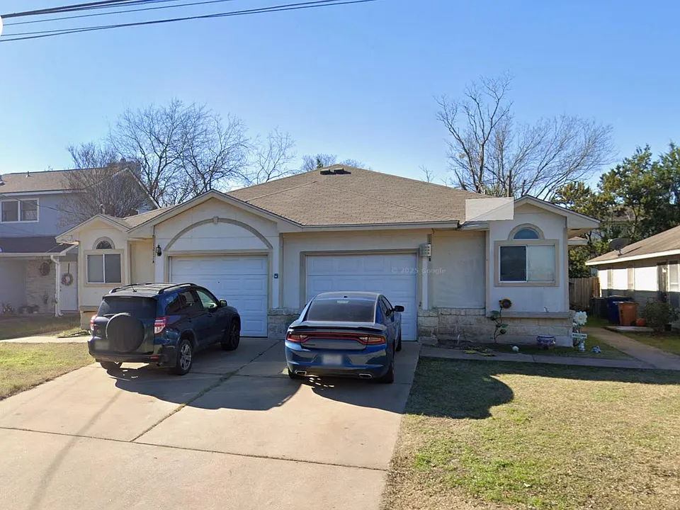 1235 Armadillo Rd #B
