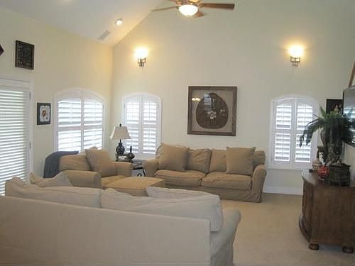 5th image of 1909 Guava Cir