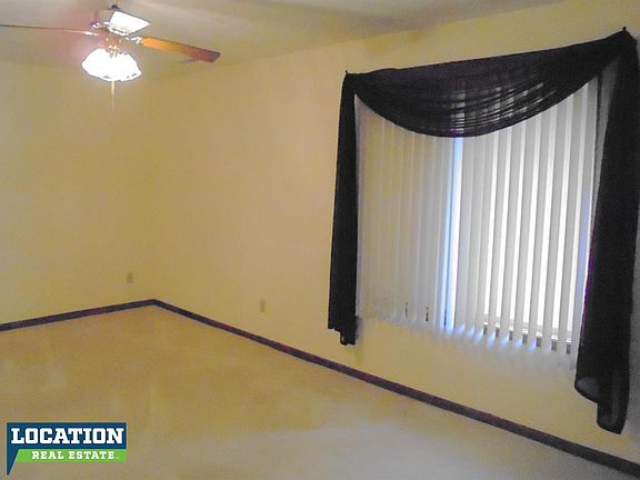 4th image of 5440 Pioneers Blvd #3
