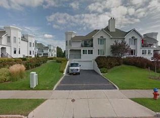 14202 Zip Lakefront Blvd, Buffalo, NY 14202