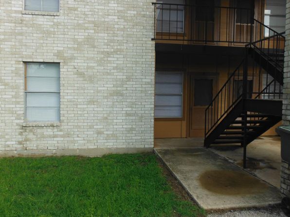 1302 Quail Cir APT A