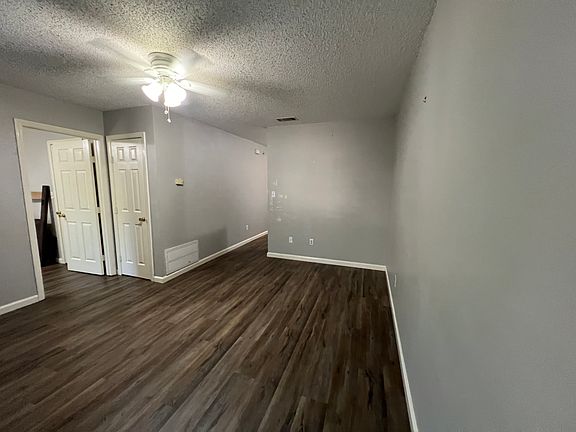 4th image of 1000 N Red St APT 12