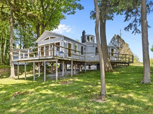 144 Lakewood Drive, Swanton, VT 05488