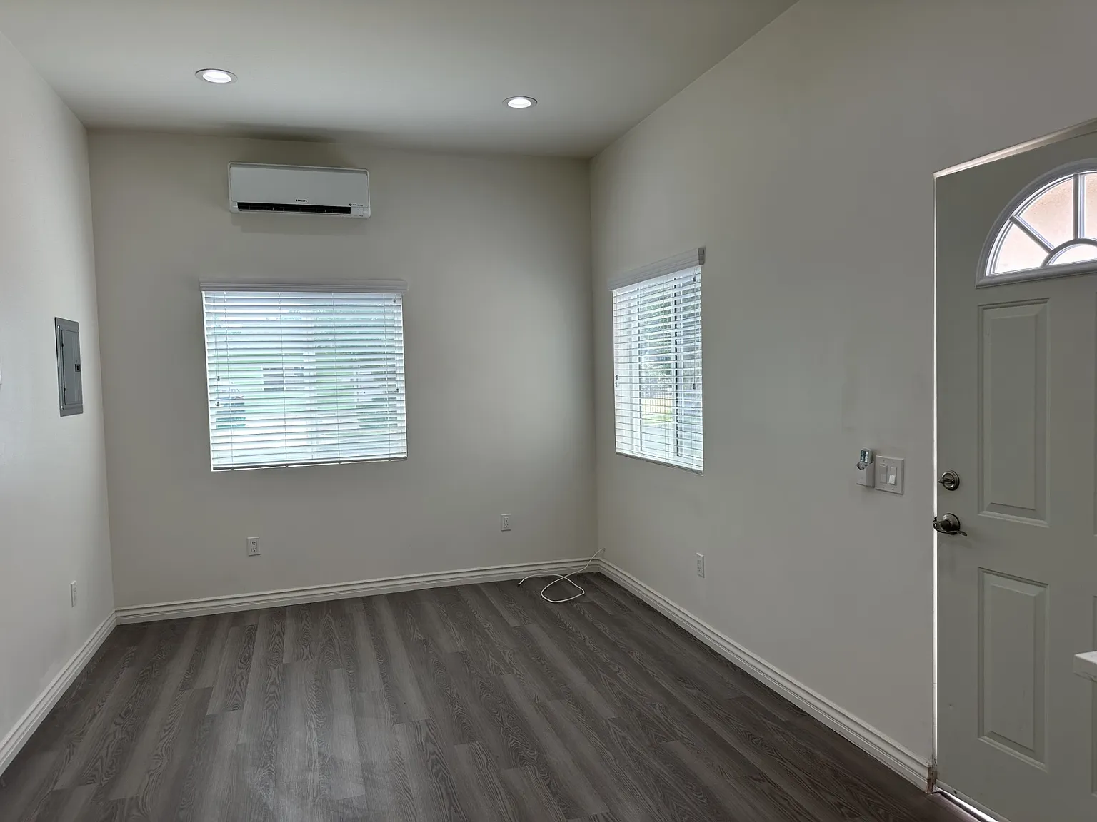 1 bed, 400 sqft, $1,895 — Photo 2