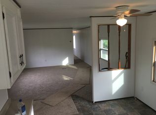 10022 Frazeysburg Rd, Dresden, OH 43821