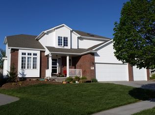 9400 Benziger Dr, Lincoln, NE 68526