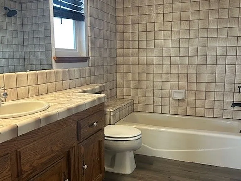 9400 Hemingway Pl — Photo 7