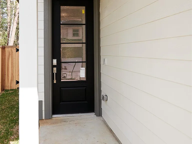 665 Royal Arch Dr — Photo 4